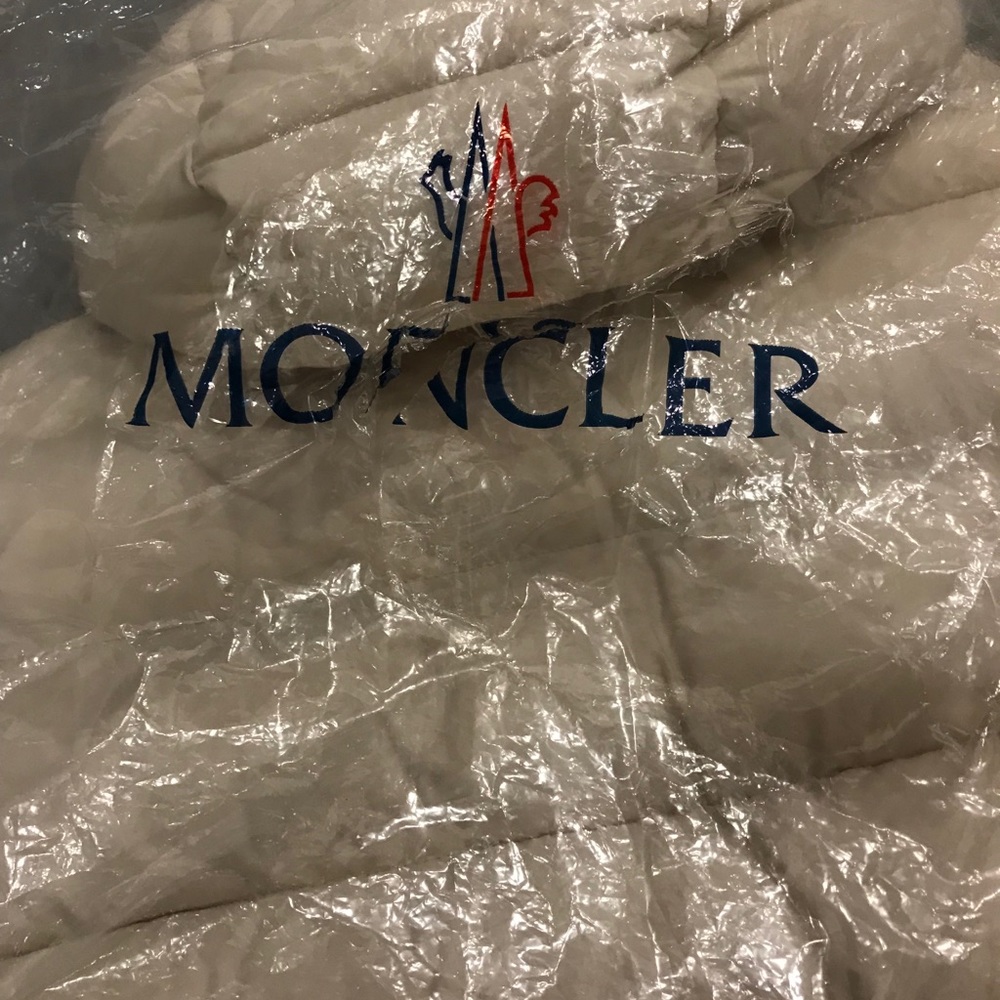 Moncler jacket - Picture 11 of 16